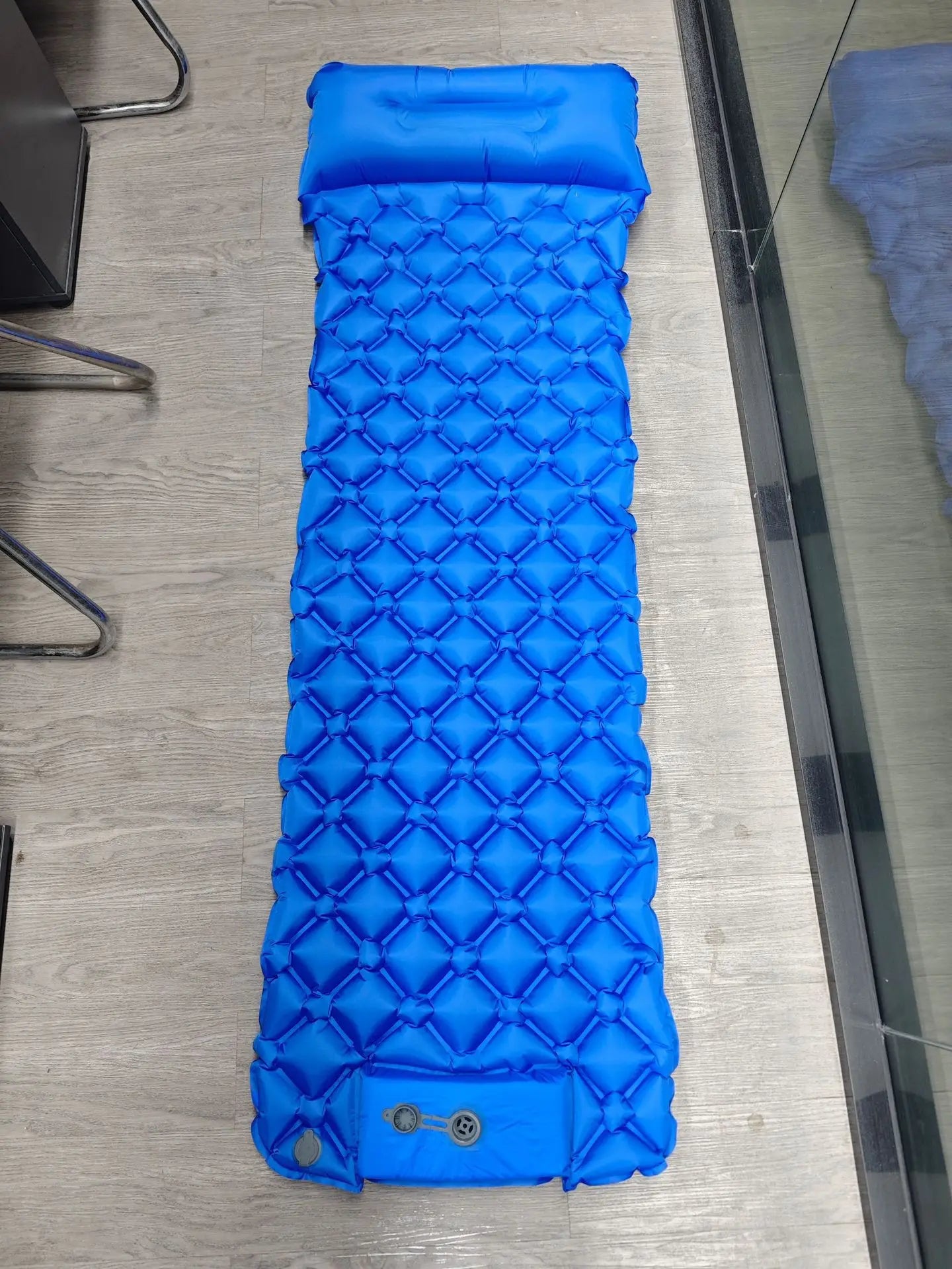 Inflatable Camping Mats Air Mattress With Pillow Outdoor Tourist Sleeping Pad Self-Inflating Mattress For Hiking Climbing